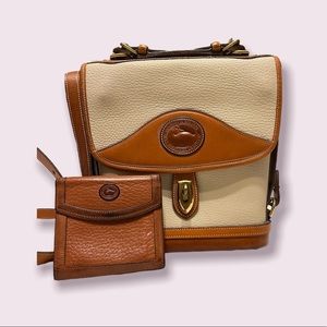 Authentic Vintage Leather Cream Crossbody Dooney & Bourke Purse/bag & Wallet